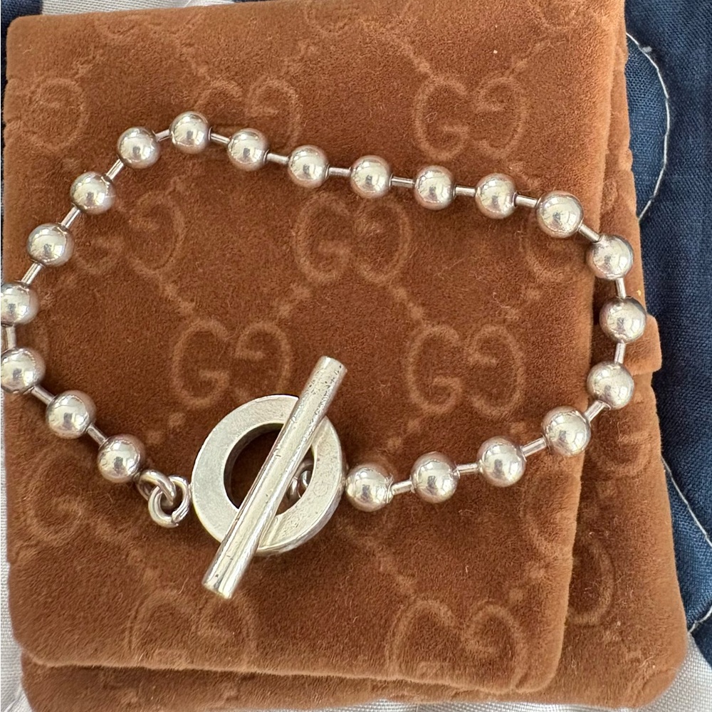 Gucci Silver Bead Bracelet with Toggle Clasp